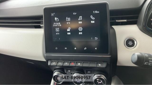Renault LUTECIA 2023-07 8280715-4