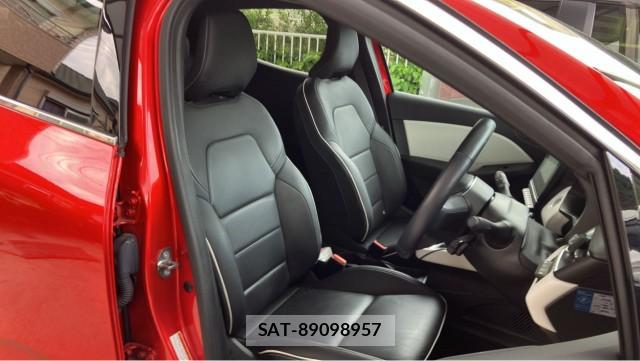 Renault LUTECIA 2023-07 8280715-5