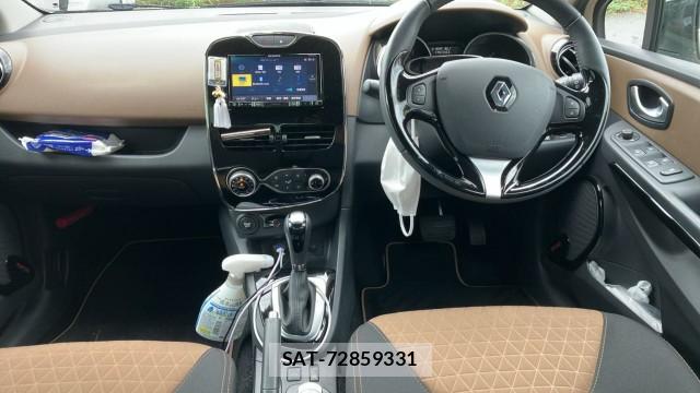 Renault LUTECIA 2015-07 8281533-2