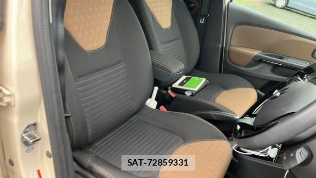 Renault LUTECIA 2015-07 8281533-5