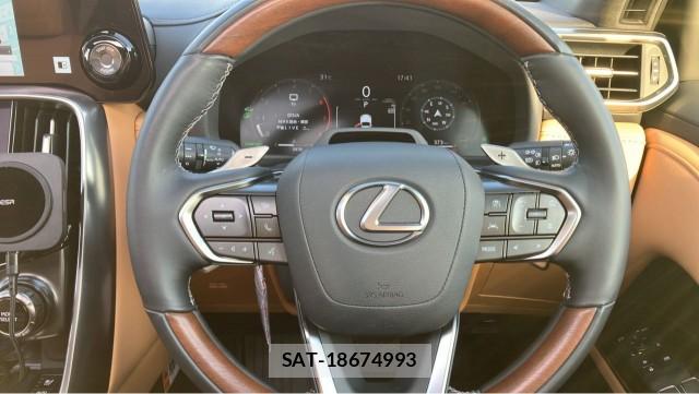 Lexus LX 2025-07 8277213-16