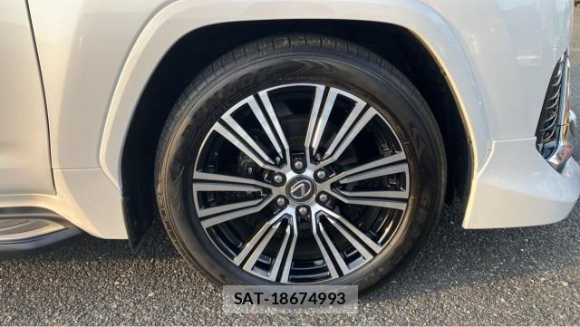Lexus LX 2025-07 8277213-8
