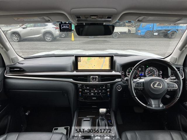 Lexus LX 2017-11 8278663-2