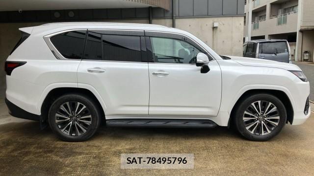 Lexus LX 2023-03 8281050-10