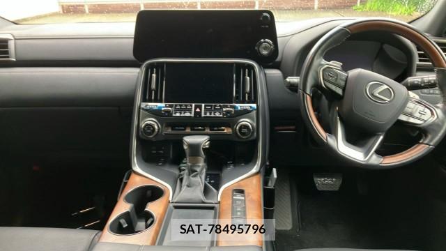 Lexus LX 2023-03 8281050-2