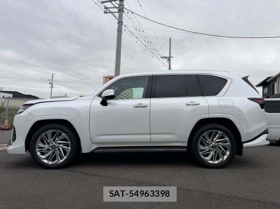 Lexus LX 2023-07 8281331-10