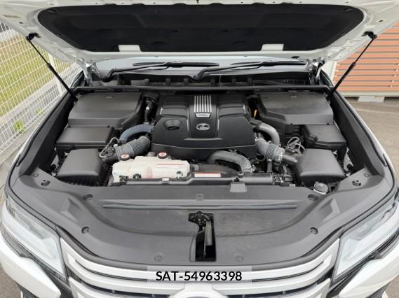 Lexus LX 2023-07 8281331-7
