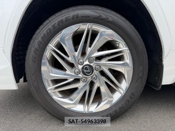 Lexus LX 2023-07 8281331-8
