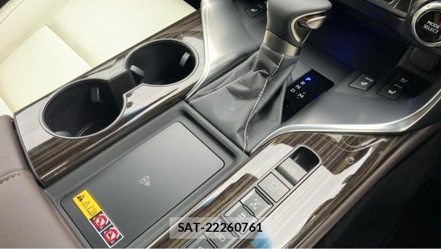 Lexus LX 2025-06 8281569-14