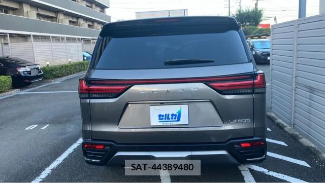 Lexus LX 2023-08 8282073-1