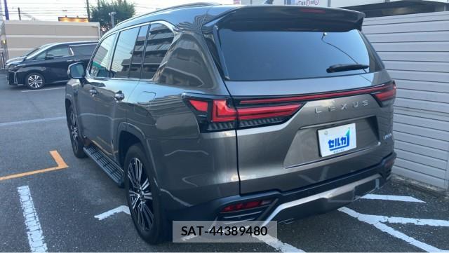 Lexus LX 2023-08 8282073-13