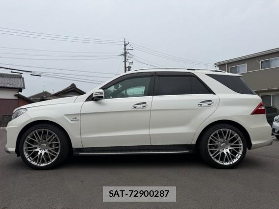 Mercedes Benz M-CLASS 2015-04 8281562-10