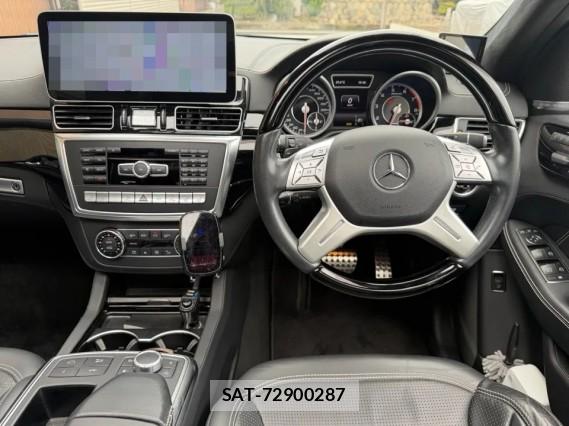 Mercedes Benz M-CLASS 2015-04 8281562-16