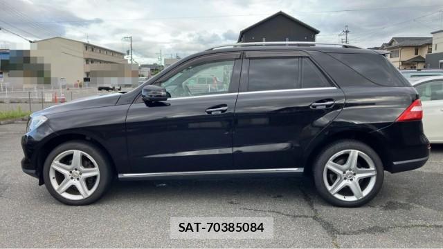 Mercedes Benz M-CLASS 2013-03 8282266-10