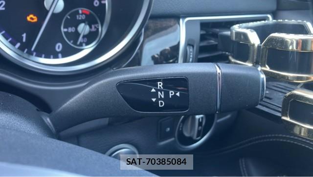 Mercedes Benz M-CLASS 2013-03 8282266-14