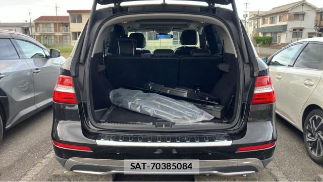 Mercedes Benz M-CLASS 2013-03 8282266-17
