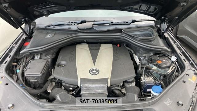 Mercedes Benz M-CLASS 2013-03 8282266-7