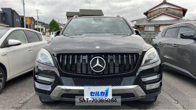 Mercedes Benz M-CLASS 2013-03 8282266-9