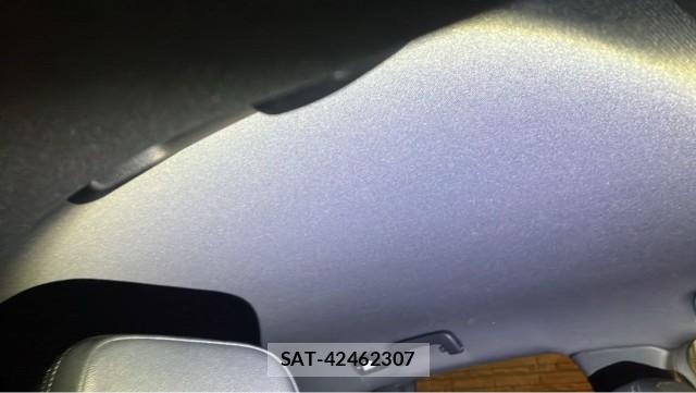 Porsche MACAN 2021-08 8276943-15