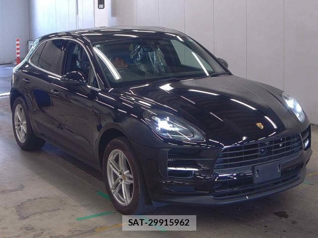 Porsche MACAN 2021-03 8278963-3