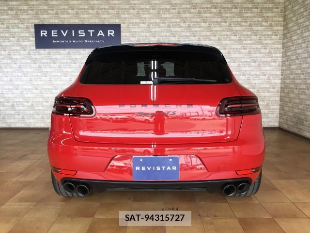 Porsche MACAN 2017-09 8279247-3