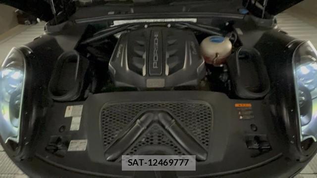 Porsche MACAN 2015-09 8281030-7