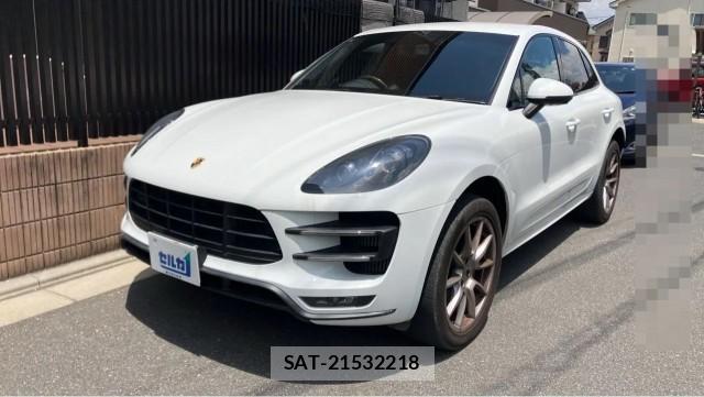 Porsche MACAN 2015-08 8281399-0