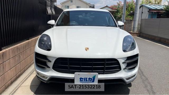 Porsche MACAN 2015-08 8281399-9