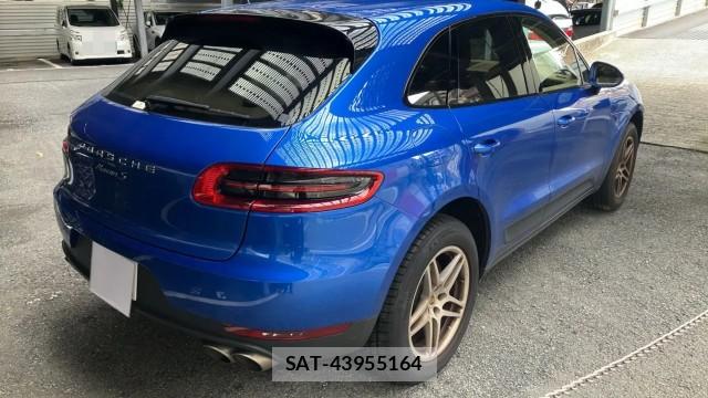 Porsche MACAN 2016-10 8281563-13