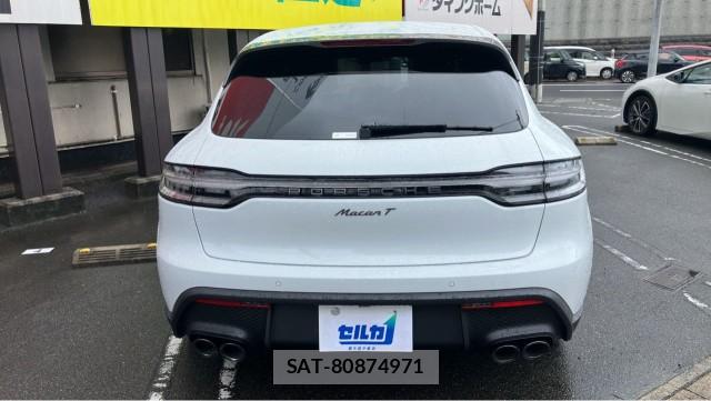 Porsche MACAN 2025-11 8281636-1