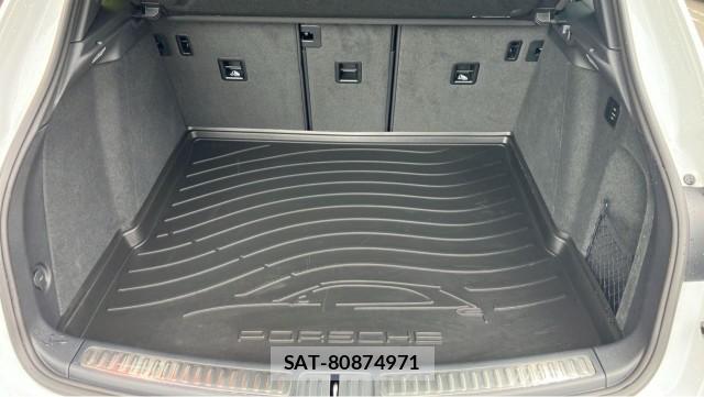 Porsche MACAN 2025-11 8281636-17