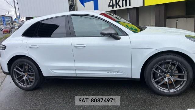 Porsche MACAN 2025-11 8281636-3