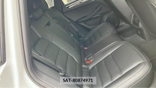 Porsche MACAN 2025-11 8281636-6