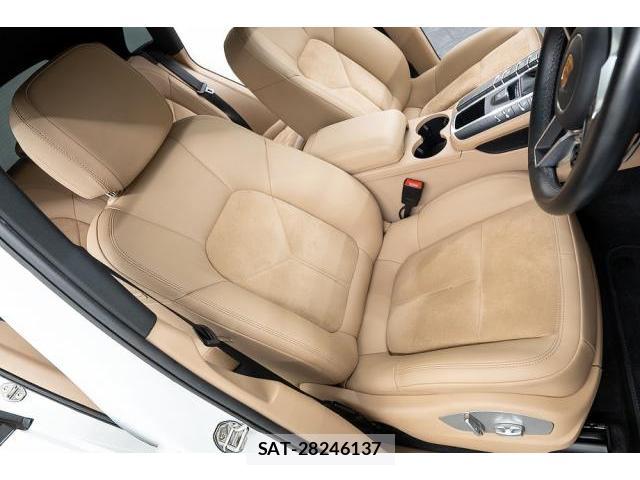 Porsche MACAN 2020-06 8283325-11