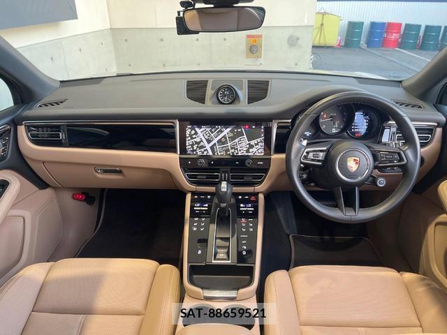 Porsche MACAN 2023-02 8285313-1