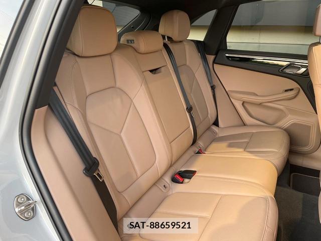 Porsche MACAN 2023-02 8285313-11