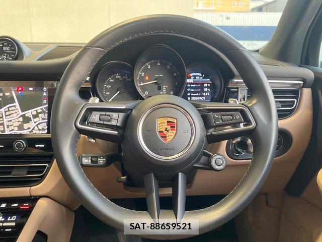 Porsche MACAN 2023-02 8285313-12