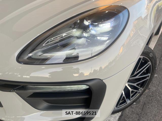 Porsche MACAN 2023-02 8285313-14
