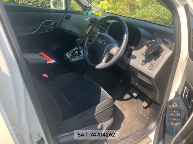 Toyota MARK X ZIO 2011-11 8279846-18