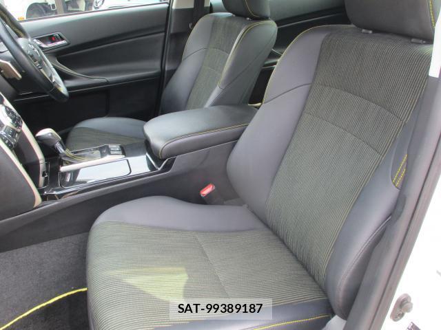 Toyota MARK X 2015-01 8283433-11