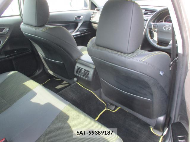 Toyota MARK X 2015-01 8283433-13
