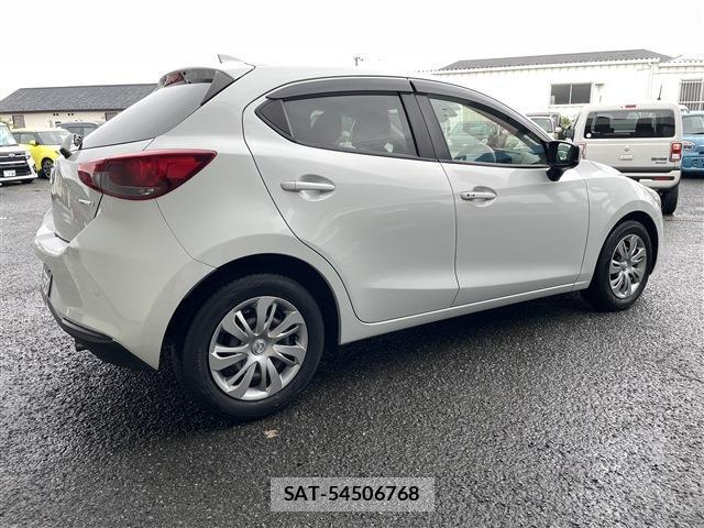 Mazda MAZDA2 2019-11 8276673-4
