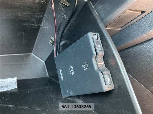 Mazda MAZDA2 2021-04 8279057-6