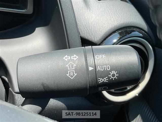 Mazda MAZDA2 2025-03 8279087-16