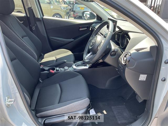 Mazda MAZDA2 2025-03 8279087-18