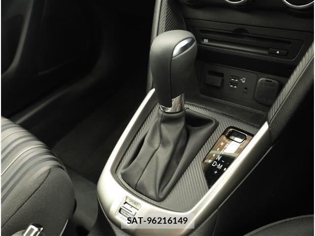 Mazda MAZDA2 2021-02 8279089-8