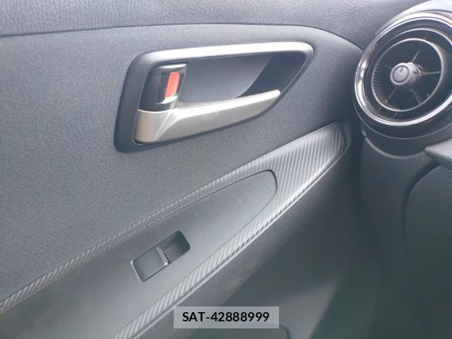 Mazda MAZDA2 2021-07 8279917-12