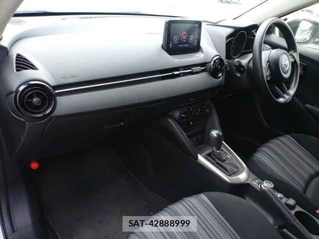 Mazda MAZDA2 2021-07 8279917-15
