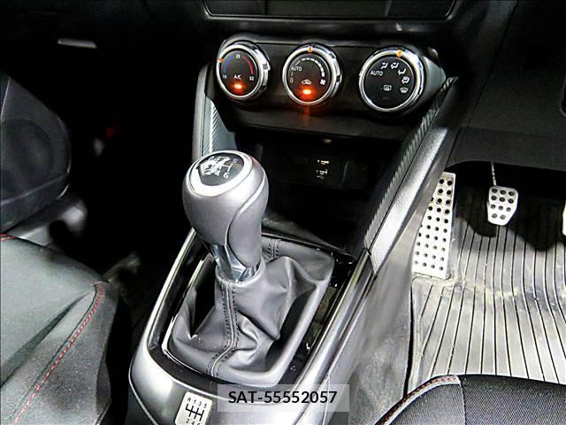 Mazda MAZDA2 2024-05 8281232-17