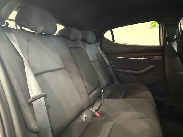 Mazda MAZDA3 2023-02 8277138-15